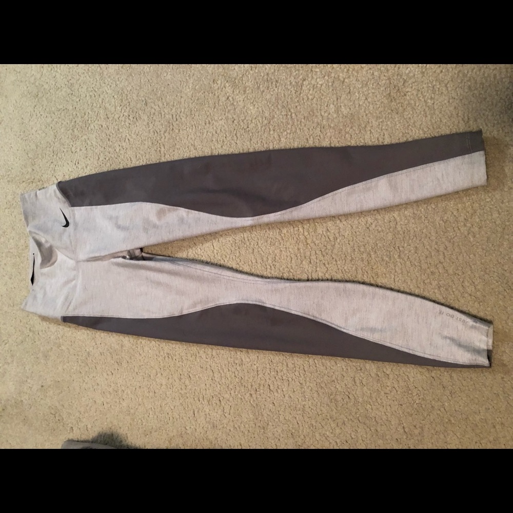 Nike leggings